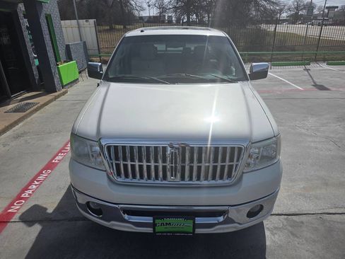 Used 2008 Lincoln Mark LT 2WD image 6