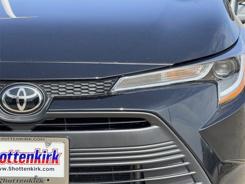 Used 2023 Toyota Corolla LE image 8