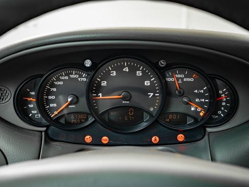 Used 2001 Porsche 911 Carrera image 34