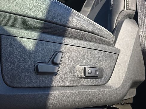 New 2026 RAM 3500 Limited image 25