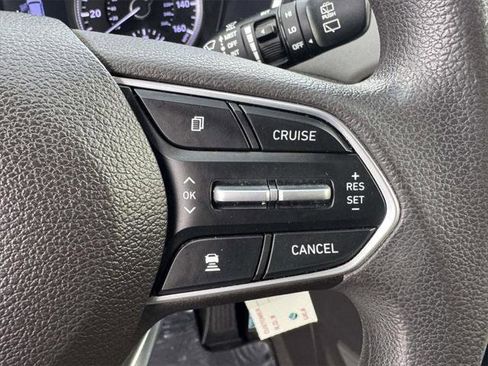 Used 2020 Hyundai Santa Fe SE image 19