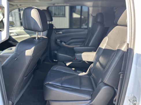 Used 2017 Chevrolet Suburban Premier image 21