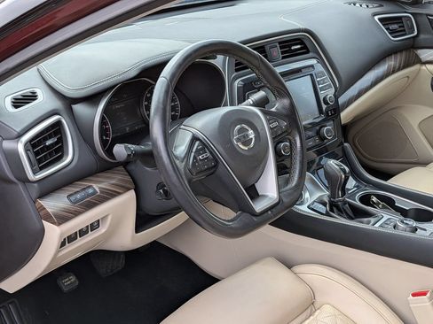 Used 2016 Nissan Maxima Platinum FWD image 12