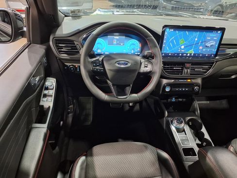 Used 2023 Ford Escape ST-Line Select w/ Tech Pack #2 AWD/4WD image 9