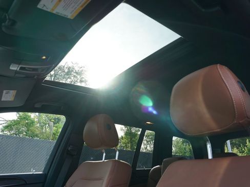 Used 2017 Mercedes-Benz GLS 450 4MATIC image 12