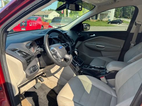 Used 2014 Ford Escape Titanium w/ Equipment Group 401A FWD image 21