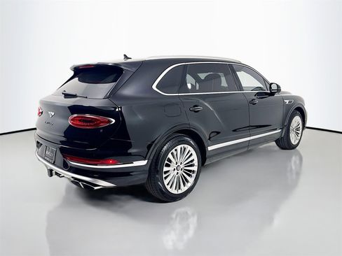 Certified 2024 Bentley Bentayga Extended Wheelbase image 8