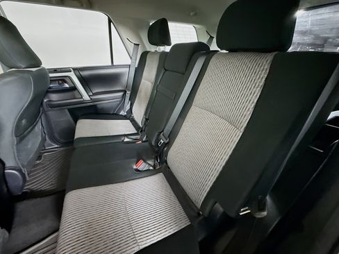 Used 2016 Toyota 4Runner SR5 image 27