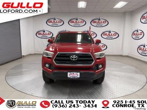 Used 2016 Toyota Tacoma SR5 w/ Towing Package AWD/4WD image 3