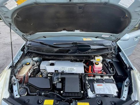 Used 2012 Toyota Prius V Two FWD image 37
