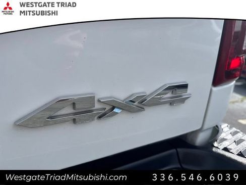 Used 2025 RAM 2500 Laramie AWD/4WD image 22