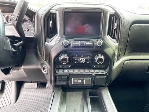 Used 2019 Chevrolet Silverado 1500 LTZ w/ LTZ Plus Package image 13