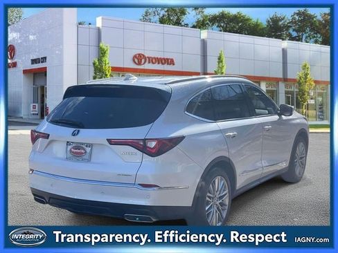 Used 2023 Acura MDX SH-AWD w/ Advance Package image 6