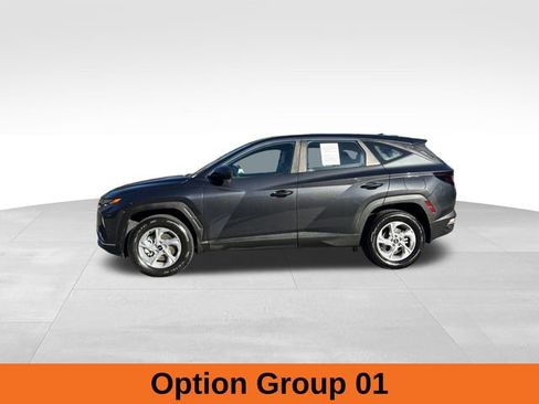 Used 2023 Hyundai Tucson SE image 2