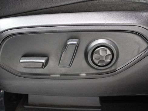 Used 2023 Jeep Grand Cherokee L Laredo AWD/4WD image 45