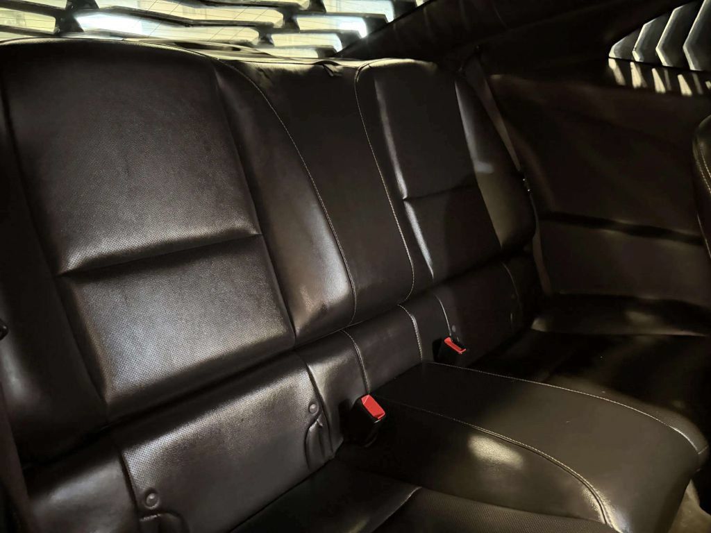 Used 2010 Chevrolet Camaro SS RWD image 24