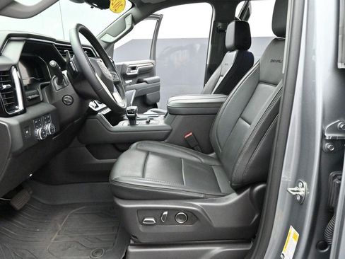Used 2024 GMC Sierra 1500 Denali w/ Technology Package AWD/4WD image 14