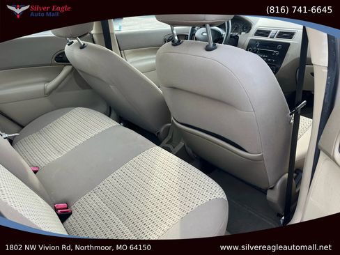 Used 2007 Ford Focus S image 8