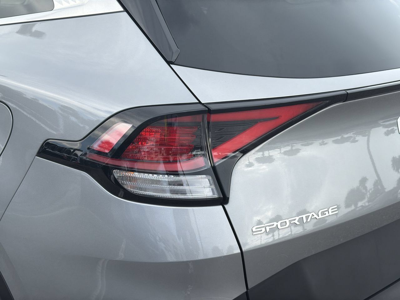 Used 2023 Kia Sportage LX FWD image 7