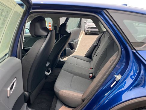 Used 2025 Kia K4 FWD image 21
