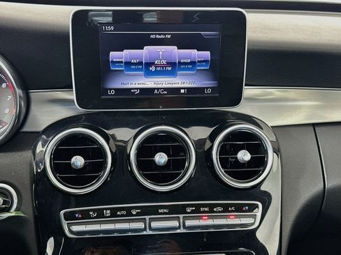 Used 2015 Mercedes-Benz C 300 4MATIC Sedan image 19