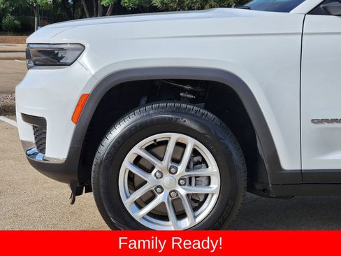 Used 2023 Jeep Grand Cherokee L Laredo w/ Luxury Tech Group I AWD/4WD image 8
