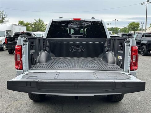 Used 2022 Ford F150 XLT w/ Equipment Group 302A High image 9