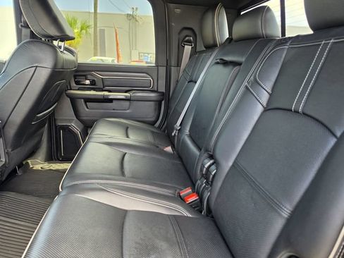 Used 2022 RAM 2500 Limited AWD/4WD image 11