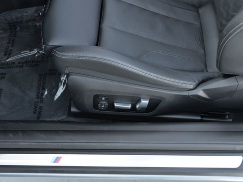 Used 2022 BMW M4 xDrive Competition image 26