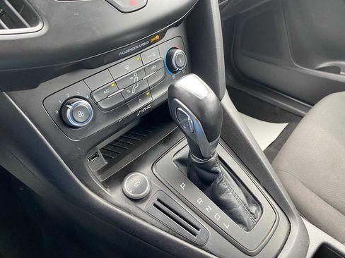 Used 2015 Ford Focus SE image 21