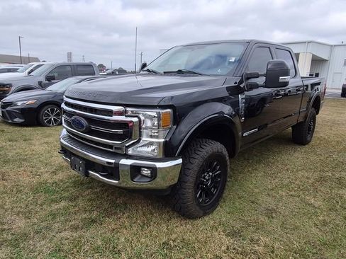 Used 2022 Ford F250 Lariat w/ Tremor Off-Road Package image 3