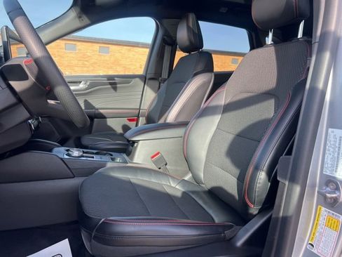 Certified 2023 Ford Escape ST-Line Select w/ Tech Pack #2 image 20