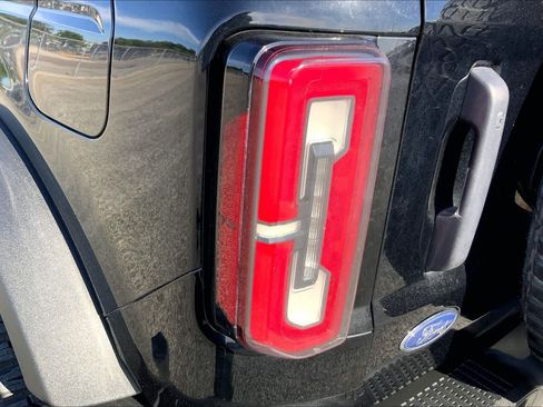 Used 2022 Ford Bronco Badlands AWD/4WD image 28