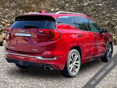 Used 2019 GMC Terrain Denali w/ Driver Alert Package II AWD/4WD image 2