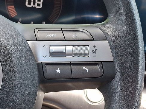 Certified 2024 Hyundai Kona SE AWD/4WD image 18
