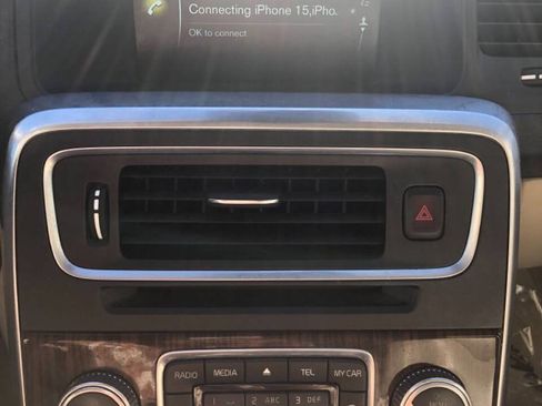 Used 2015 Volvo V60 T5 Premier FWD image 14