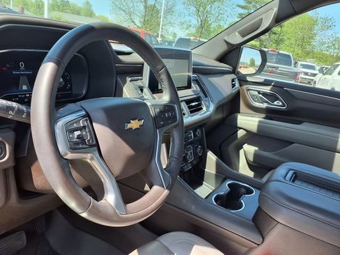 Used 2023 Chevrolet Tahoe LT w/ LT Signature Plus Package RWD image 4