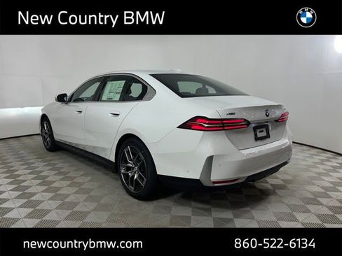 New 2026 BMW 530i xDrive w/ Premium Package image 5