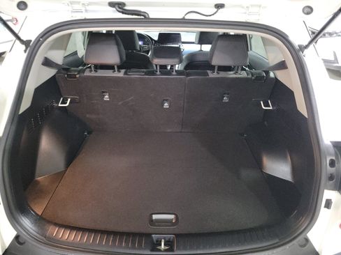 Used 2022 Kia Seltos S image 9