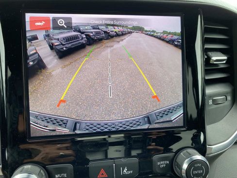 Used 2025 RAM 1500 Big Horn AWD/4WD image 13