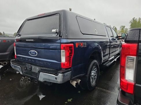 Used 2017 Ford F250 Lariat w/ Lariat Value Package AWD/4WD image 3