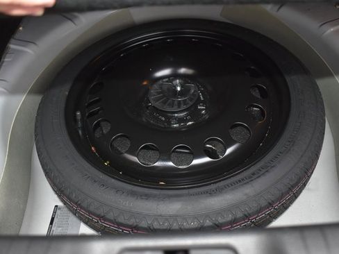 Used 2017 Buick Cascada Premium image 32