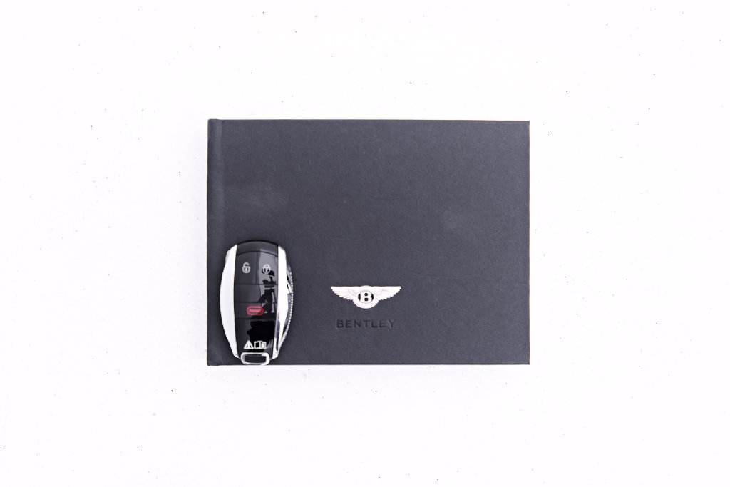 Used 2025 Bentley Bentayga AWD/4WD image 88