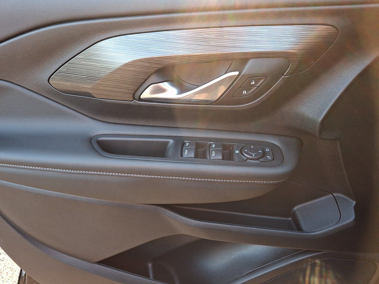 Certified 2024 GMC Terrain SLE FWD image 13