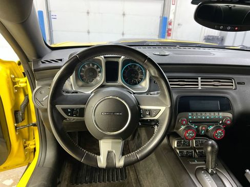 Used 2010 Chevrolet Camaro LT w/ LPO, Ground Effects Package RWD image 11