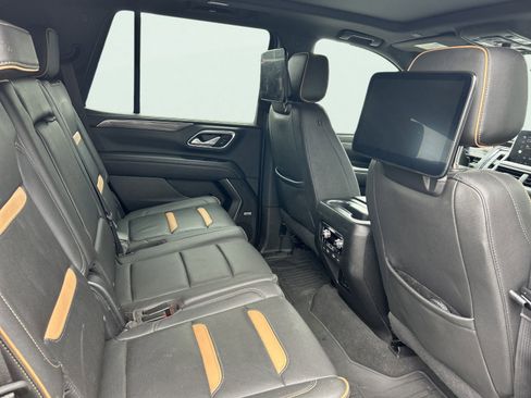 Used 2022 GMC Yukon AT4 w/ AT4 Premium Package image 12