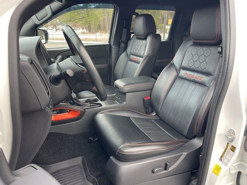 Used 2024 Nissan Frontier PRO-4X w/ Pro Premium Package image 19