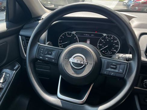 Used 2024 Nissan Rogue S AWD/4WD image 13