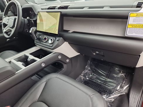 New 2026 Land Rover Defender 130 X-Dynamic SE AWD/4WD image 26