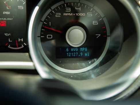 Used 2012 Ford Mustang Shelby GT500 RWD image 44